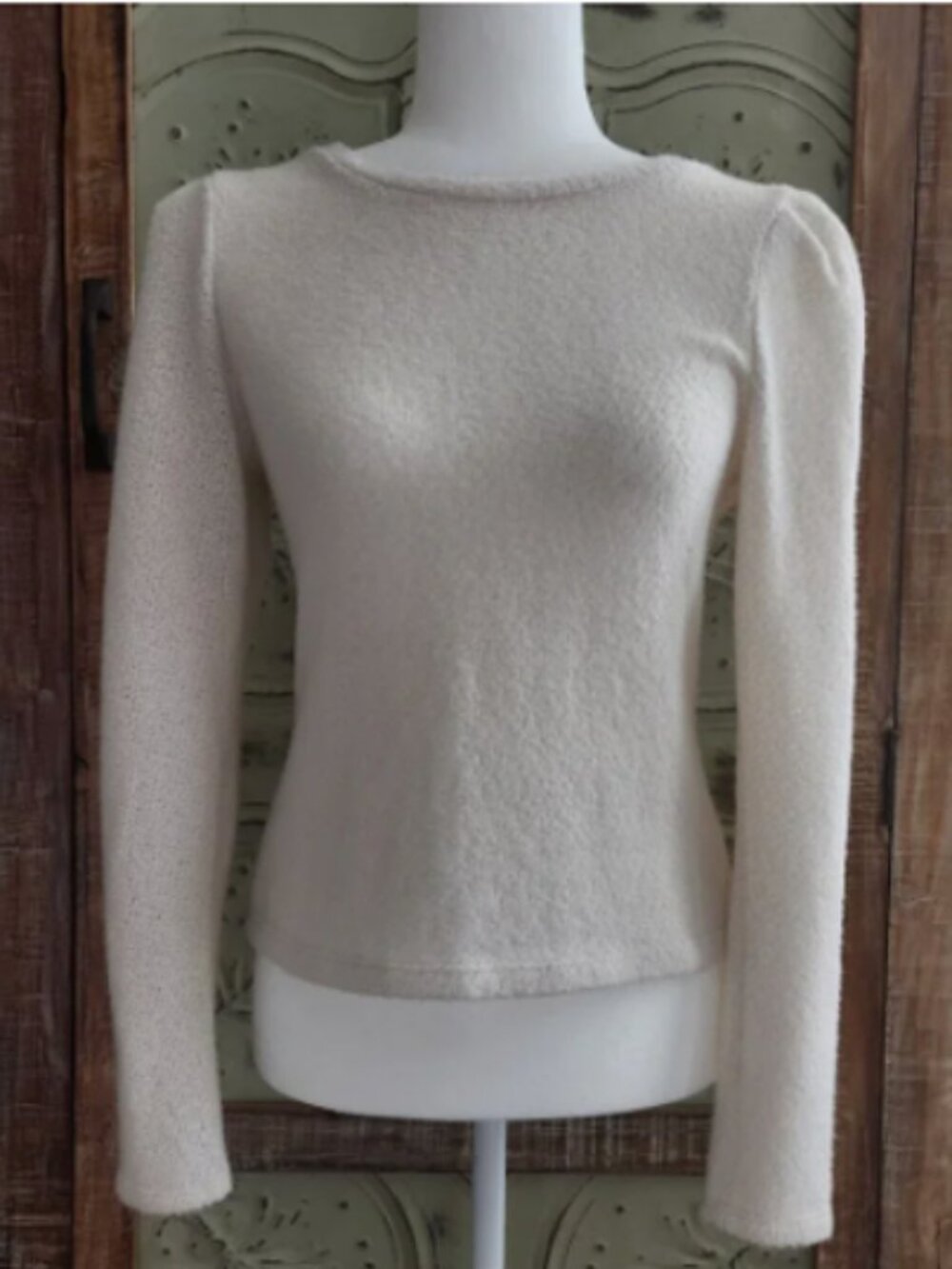 "Lush" Pleated Shoulder Soft Cozy Lightweight Cream Knit Sweater | Medium